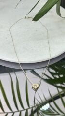 Kalpli Taşlı Kolye