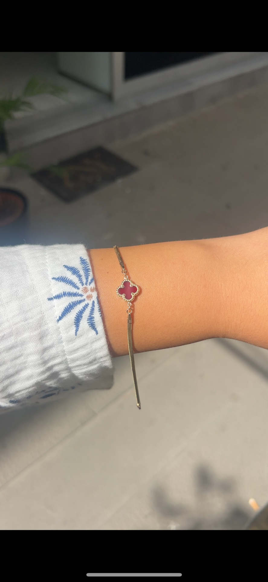 KIRMIZI YONCA BİLEKLİK